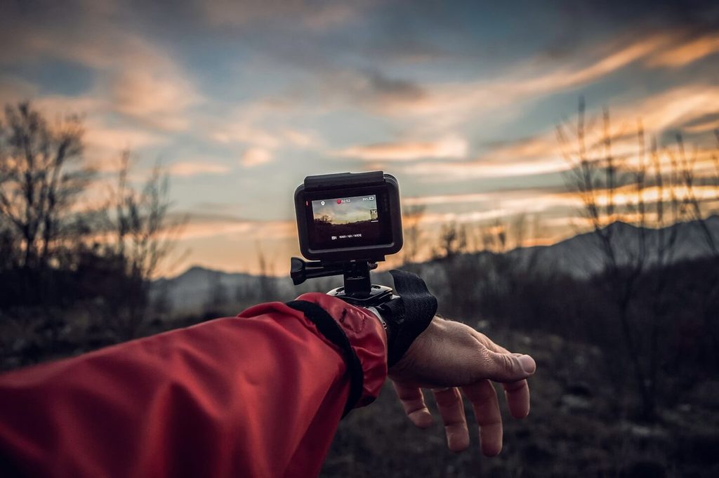 A HelpCloud Review: The GoPro Hero 8 vs. the GoPro MAX